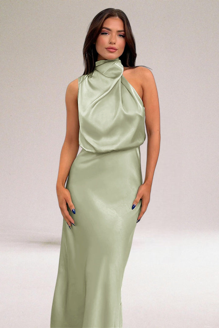 Elara Satin-Abendkleid mit Neckholder in Hellgrün