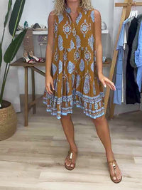 Blickfang | Kleid mit V-Ausschnitt und Print