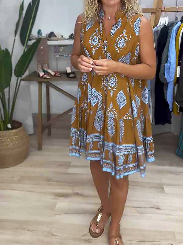 Blickfang | Kleid mit V-Ausschnitt und Print