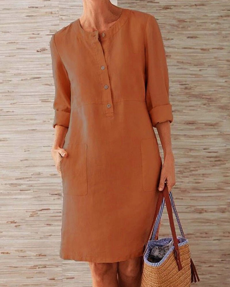Knopfcharme | Zeitlos schickes Kleid