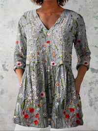 Amelie™ | Tunika-Bluse mit zartem Blumenmuster auf Grau