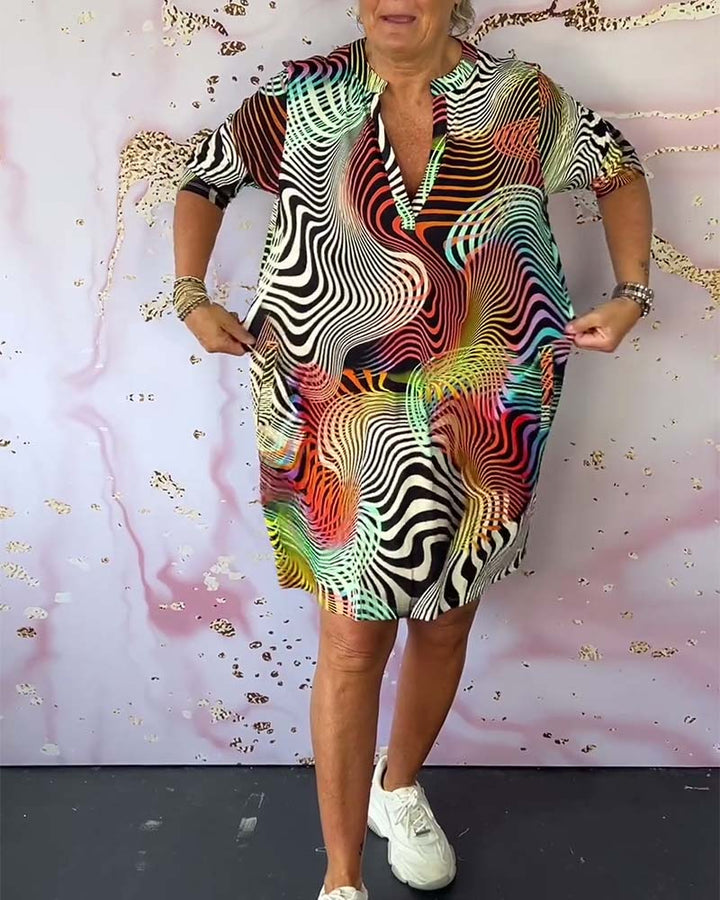 Royafarbe | Farbenfrohes Kleid mit V-Ausschnitt
