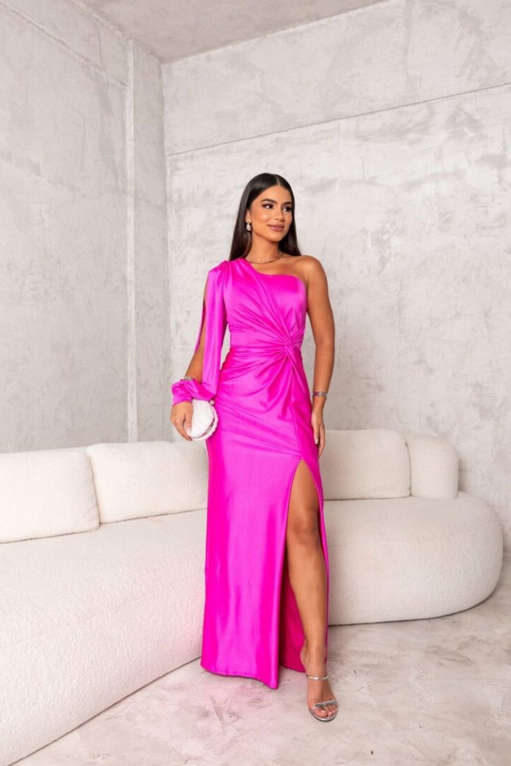 Dorieschlitz | Asymmetrisches Kleid mit langem Schlitz