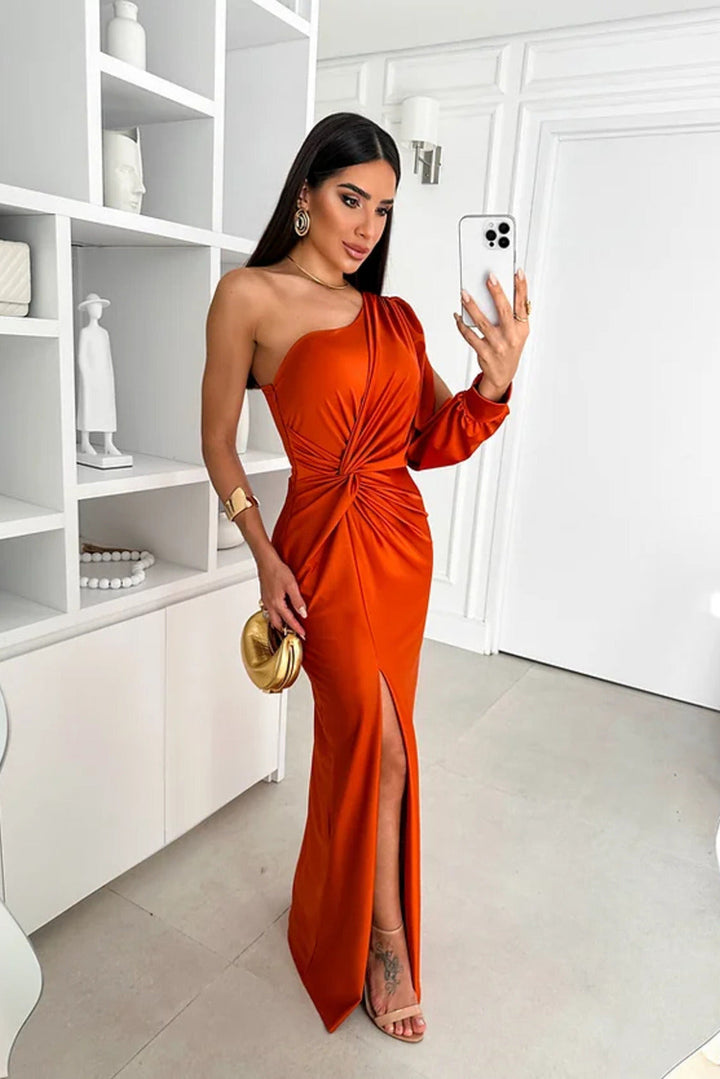 Dorieschlitz | Asymmetrisches Kleid mit langem Schlitz