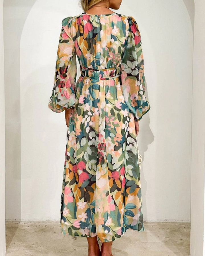 Blütenzier | Elegantes Blumenkleid mit V-Ausschnitt