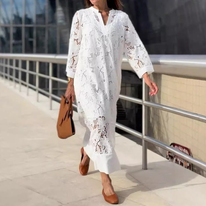 Spitzenleicht | Legeres Kleid mit Spitzendetails