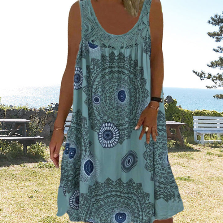 Breeziaspitze | Sommerliches Ärmelloses Kleid mit Print und Spitzendetails für Damen