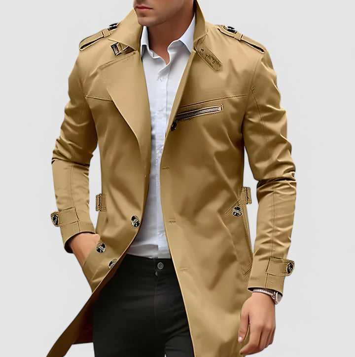 Machtvoll | Eleganter Mantel im Military-Stil