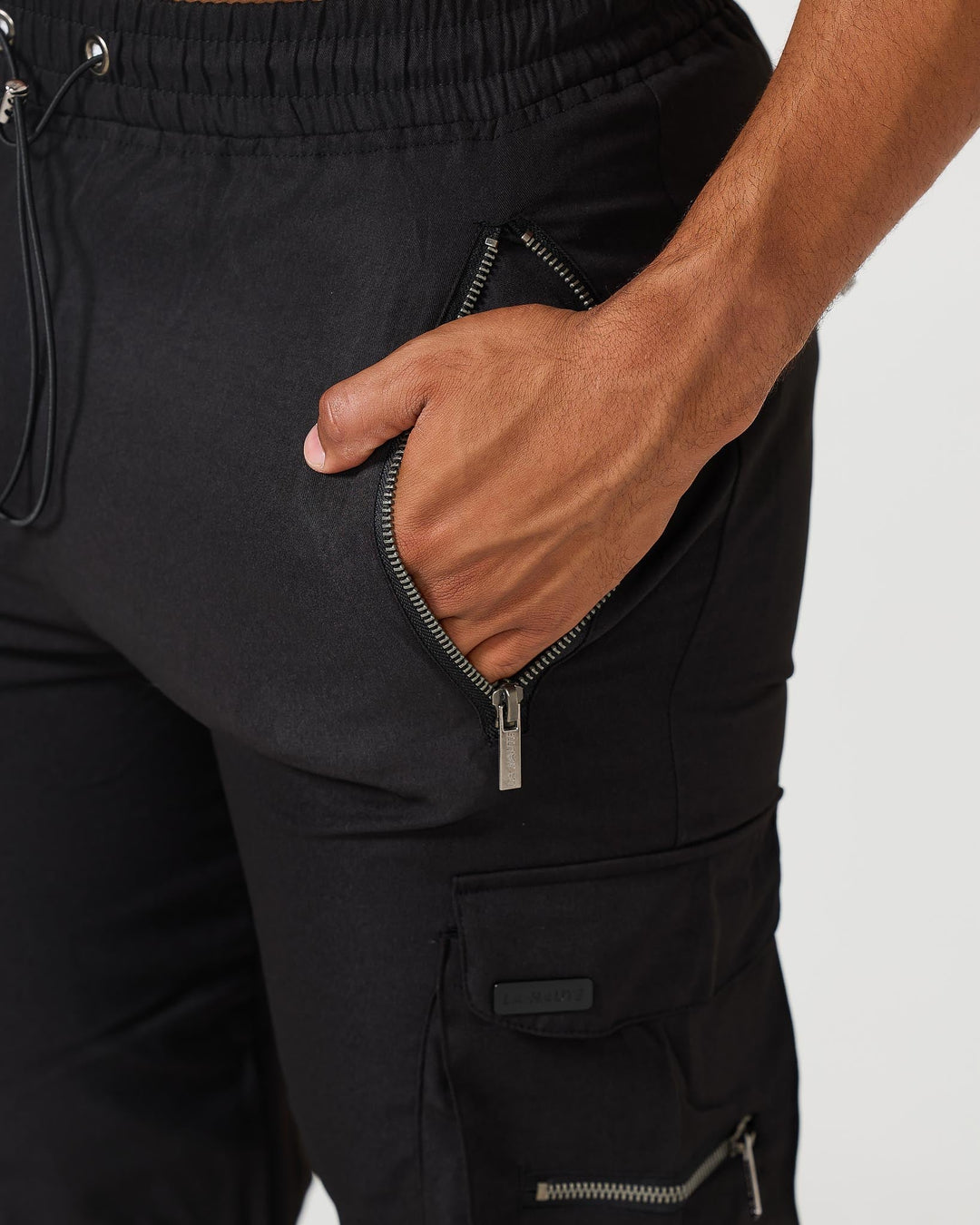 Cargoschwarz | Schwarze Cargo-Hose