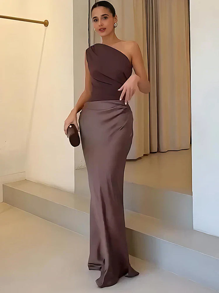 Ambersatin | Ein-Schulter Satin Maxikleid
