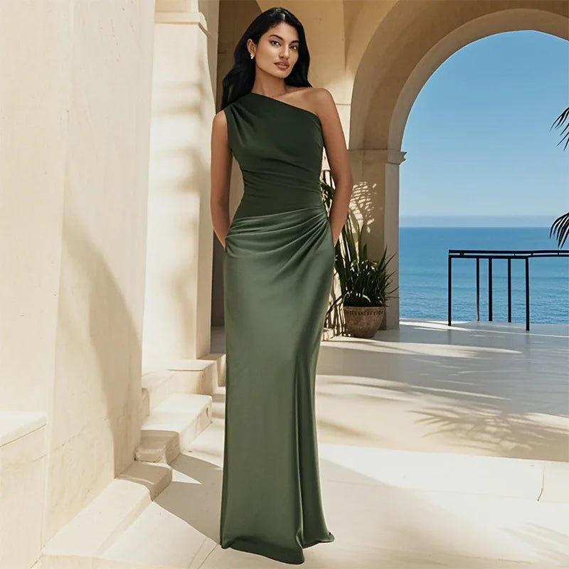 Ambersatin | Ein-Schulter Satin Maxikleid