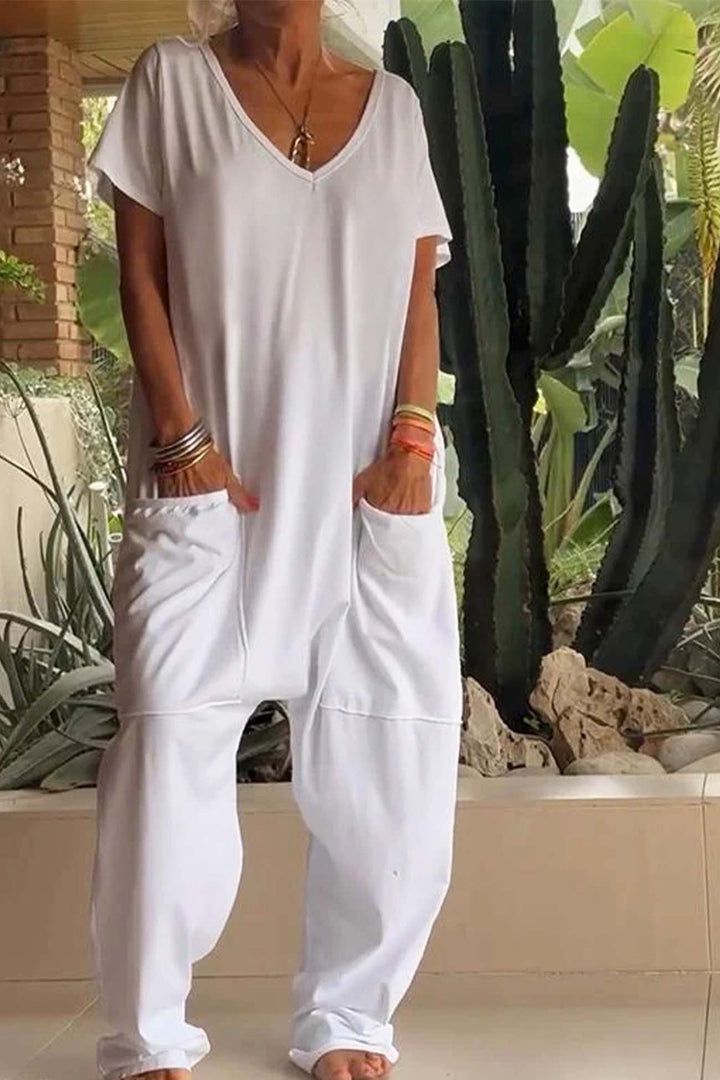Fließmoment | Legerer Jumpsuit mit V-Ausschnitt