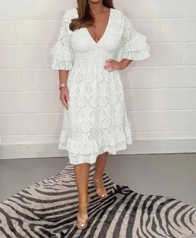 Spitzenflirt | Legeres Kleid mit Spitzendetails