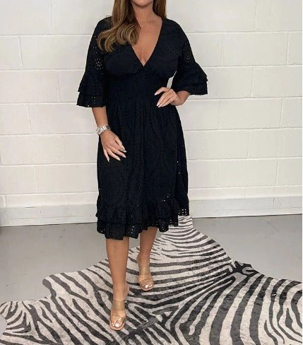 Spitzenflirt | Legeres Kleid mit Spitzendetails