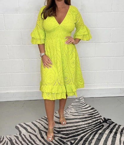 Spitzenflirt | Legeres Kleid mit Spitzendetails