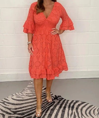 Spitzenflirt | Legeres Kleid mit Spitzendetails