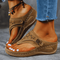 Klassikschritt | Klassische Modesandalen