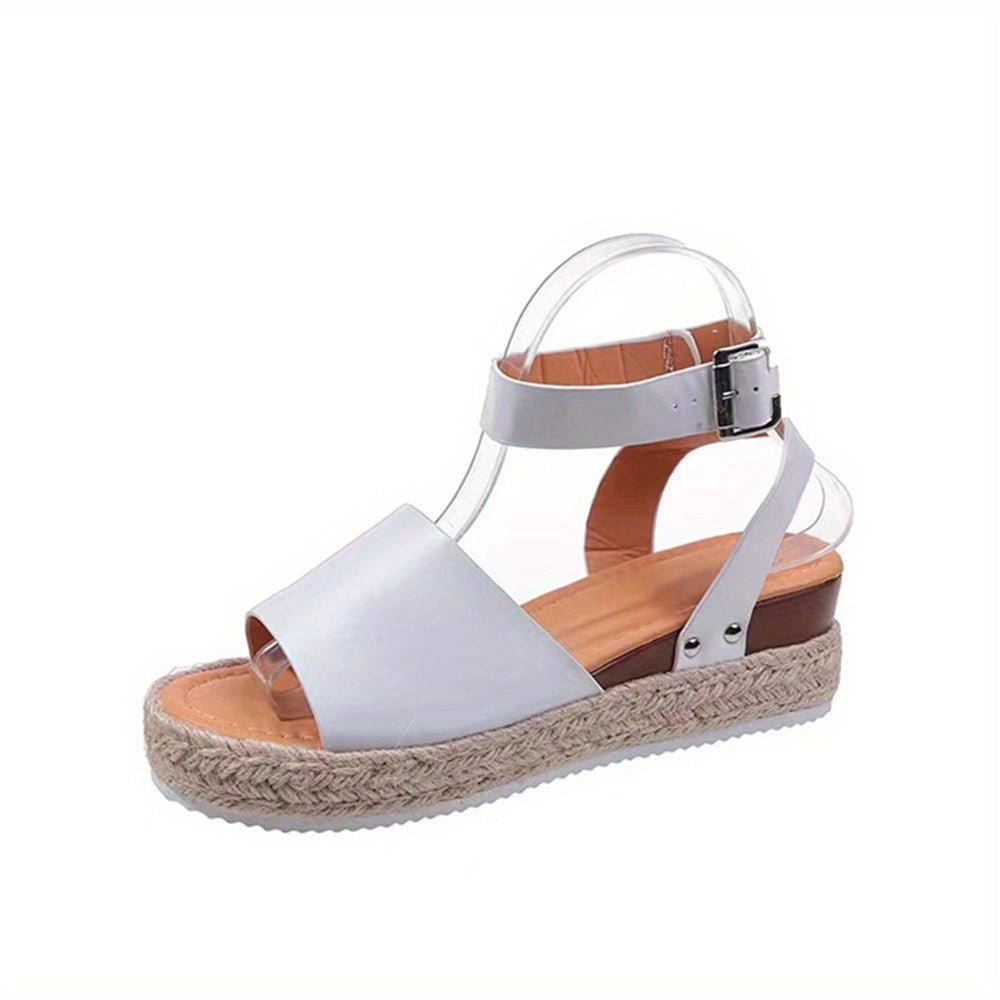 Plateaustolz | Plateausandalen mit Knöchelriemen