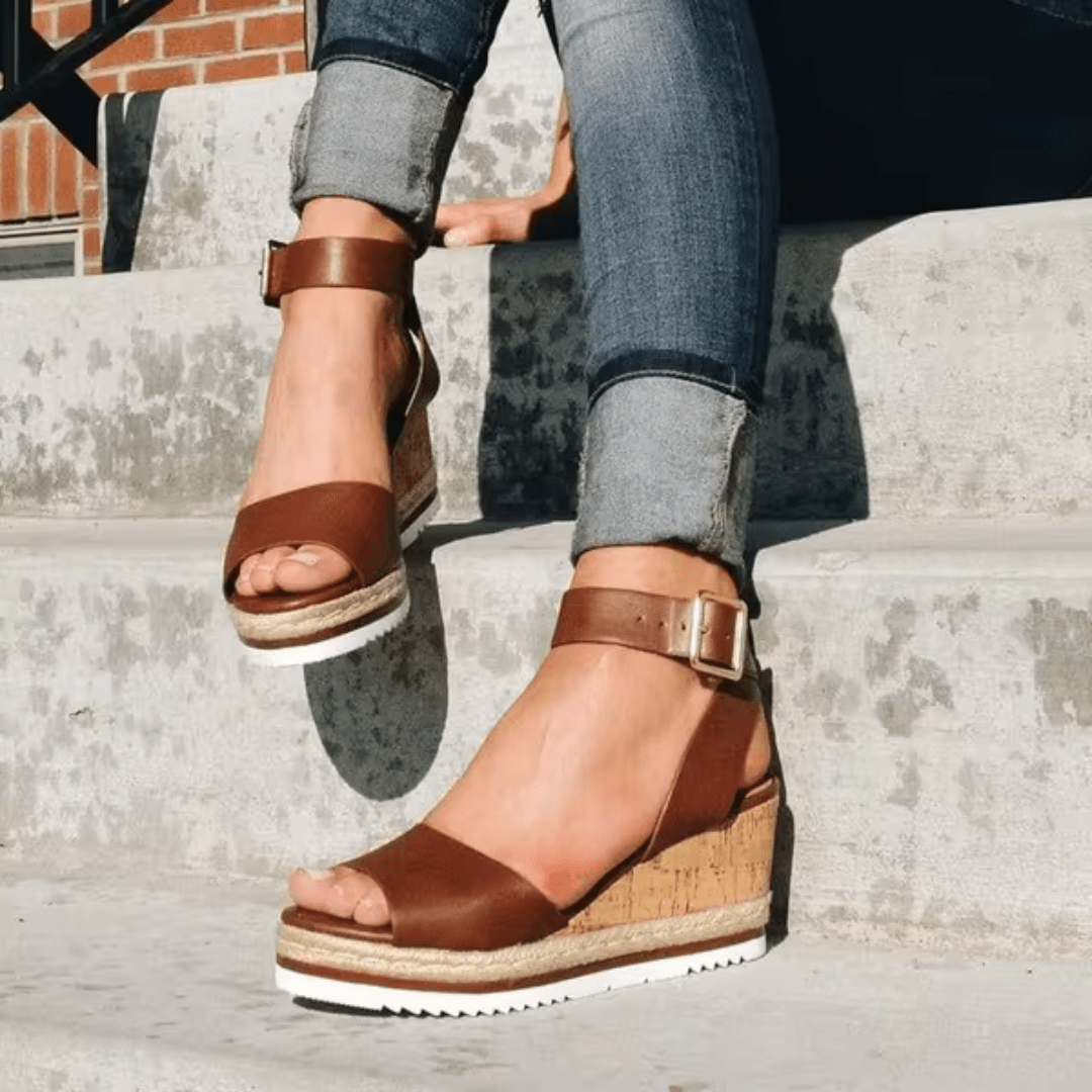Korkschwung | Stilvolle Keilsandalen