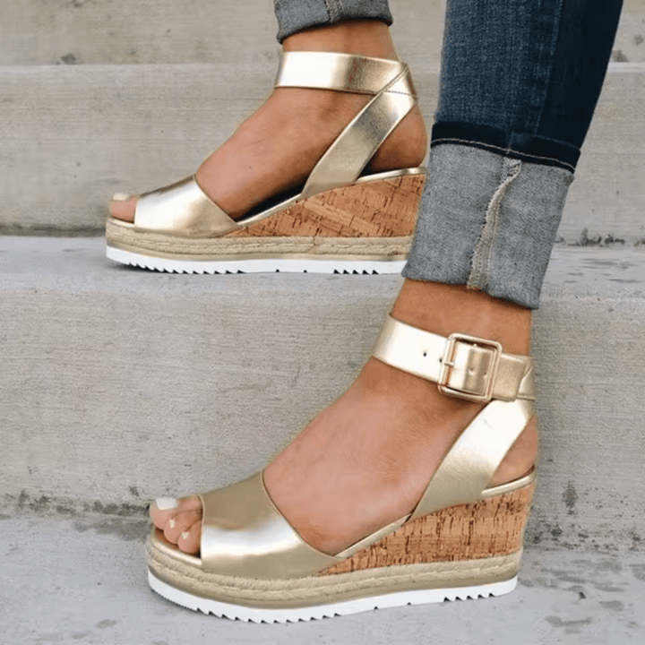 Korkschwung | Stilvolle Keilsandalen
