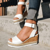 Korkschwung | Stilvolle Keilsandalen