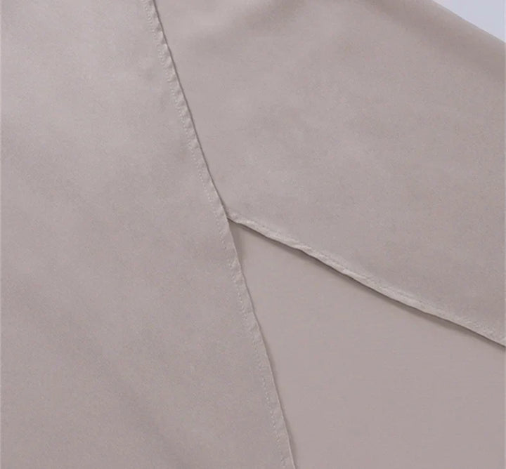 Schlicht-Schick | Elegantes Kleid mit Beinschlitz