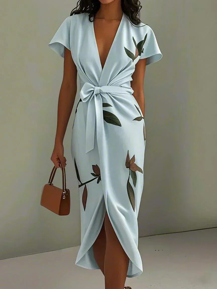 Harper Wickelkleid mit Botanik-Print in Hellblau