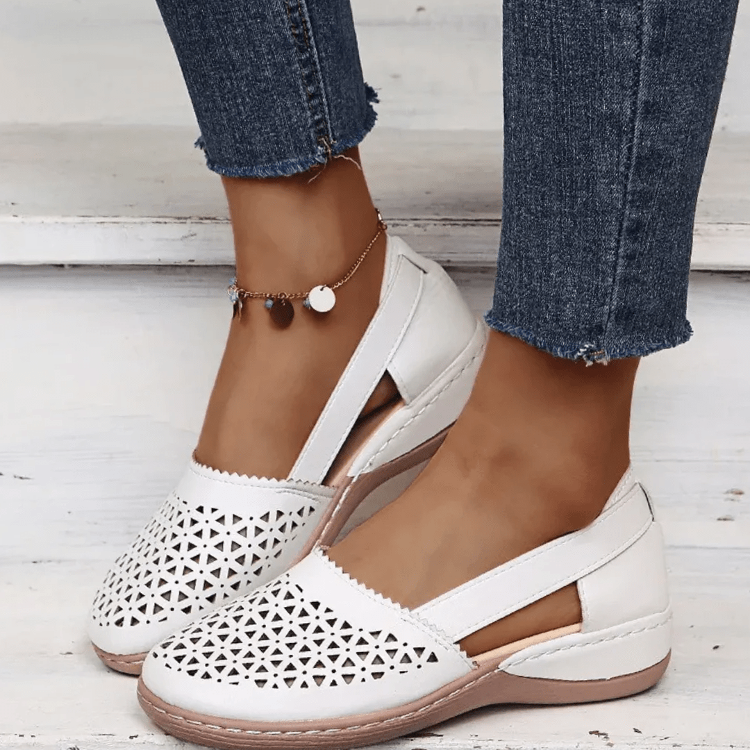 Luftschritt | Perforierte Slip-On-Flats