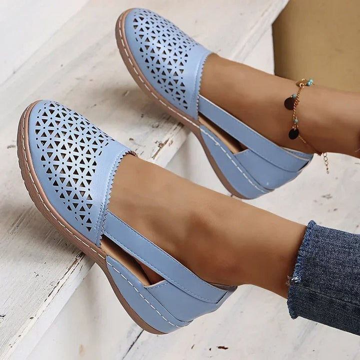 Luftschritt | Perforierte Slip-On-Flats