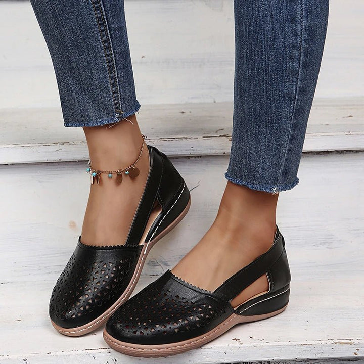 Luftschritt | Perforierte Slip-On-Flats
