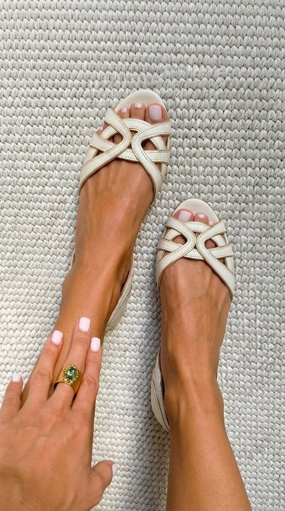 Camila Sandalen Detail