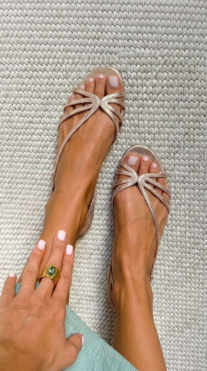 Marta goldene Sommer-Sandalen Farbvariante