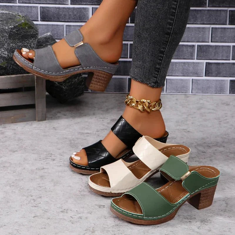 Blockeleganz | Vielseitige Blockabsatz-Sandalen