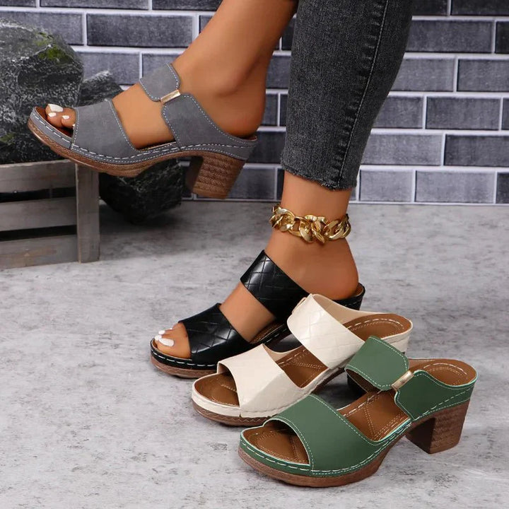 Blockeleganz | Vielseitige Blockabsatz-Sandalen