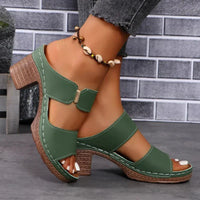 Blockeleganz | Vielseitige Blockabsatz-Sandalen